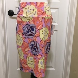 Bnwt small lularoe Cassie